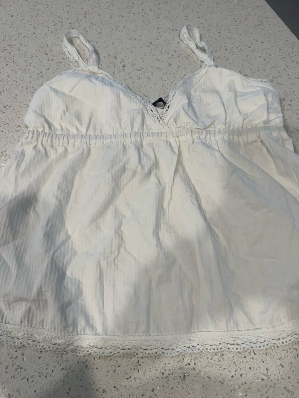 Brandy Melville- White Lace Trim Sleeveless Camisole Top-NWT